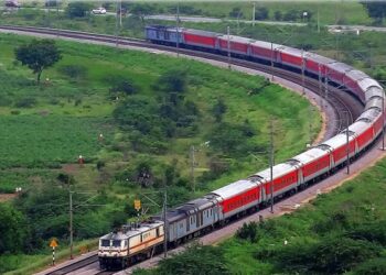 हुशार उमेदवारांनाच मिळणार रेल्वेच्या नोकऱ्या