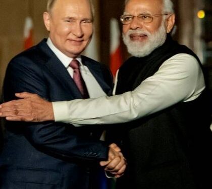 पंतप्रधान नरेंद्र मोदी-पुतीन यांची दूरध्वनीवरून चर्चा