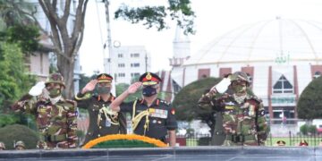 जनरल पांडे यांचा पहिलाच परदेश दौरा बांगला देशात